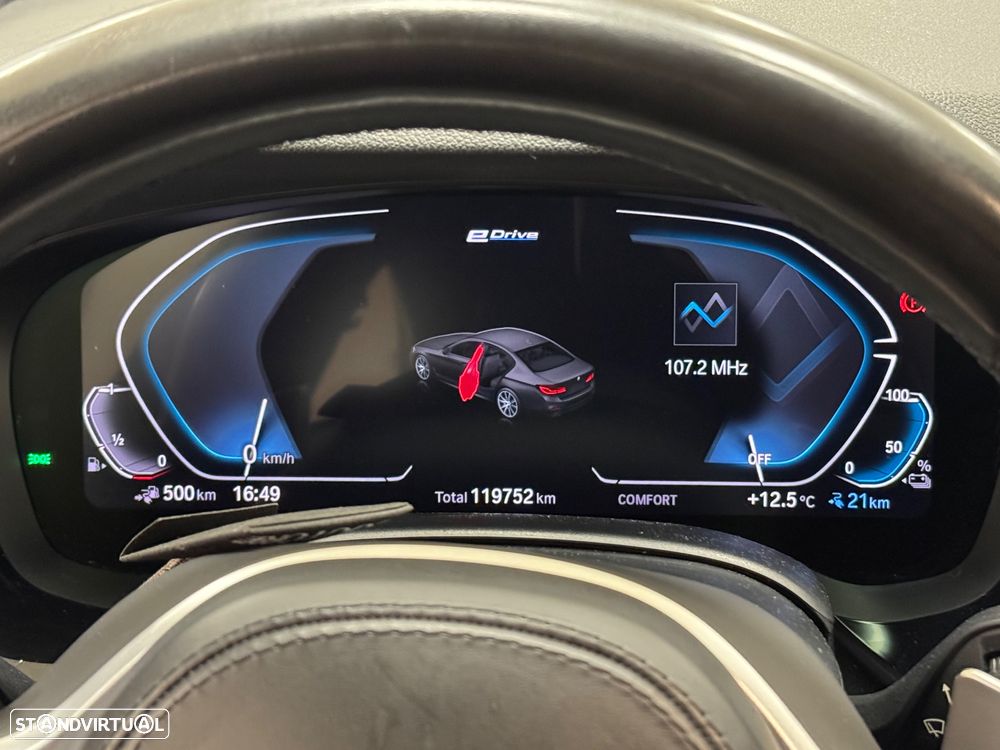 BMW 530 e Pack Desportivo M - 41