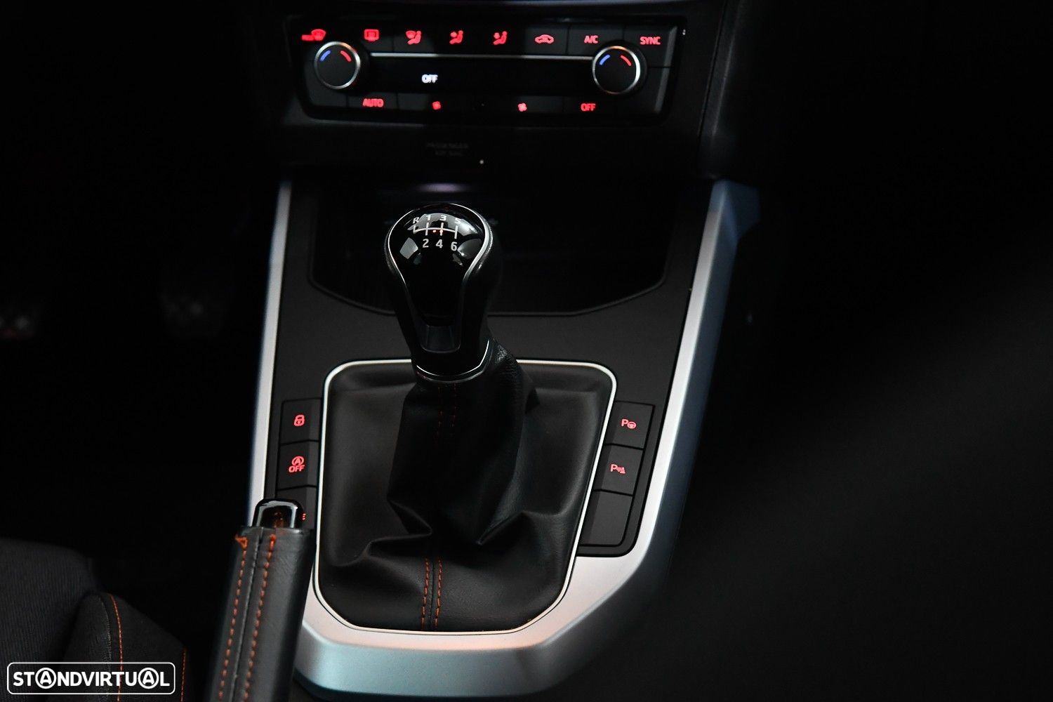 SEAT Arona 1.0 TSI FR - 23