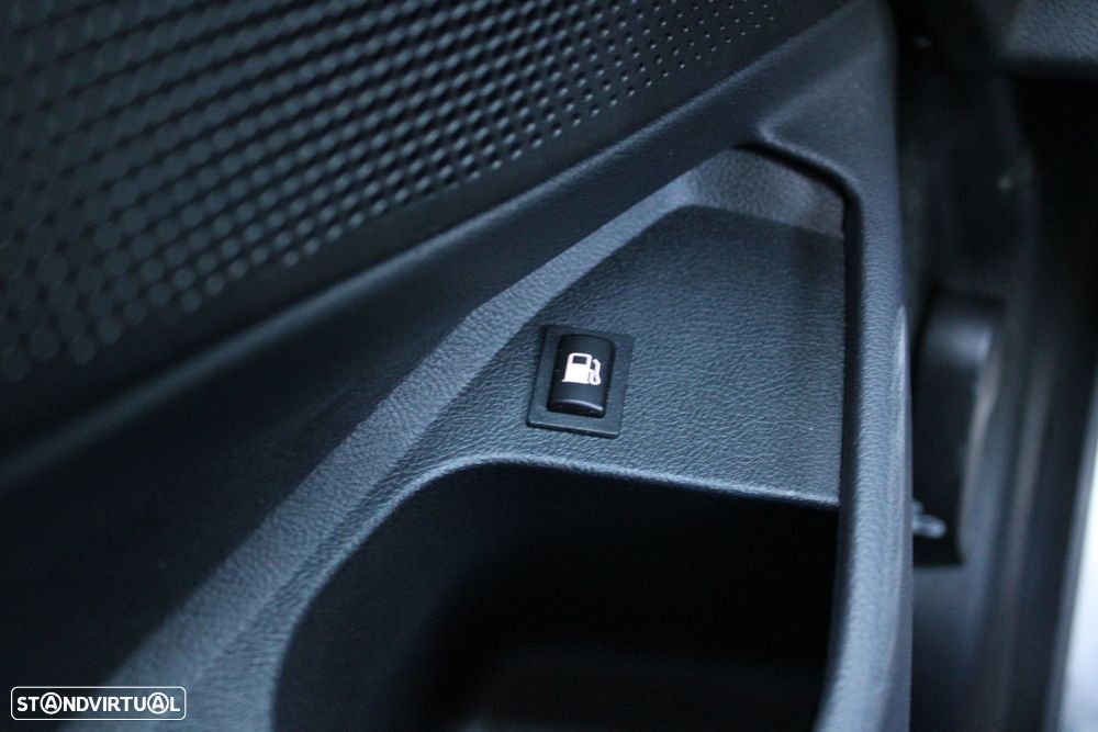 BMW 320 e Pack M Auto - 36