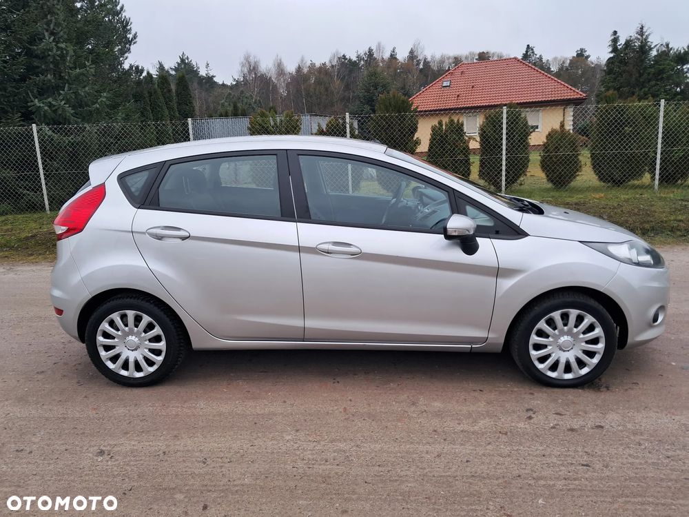 Ford Fiesta 1.25 Champions Edition - 8