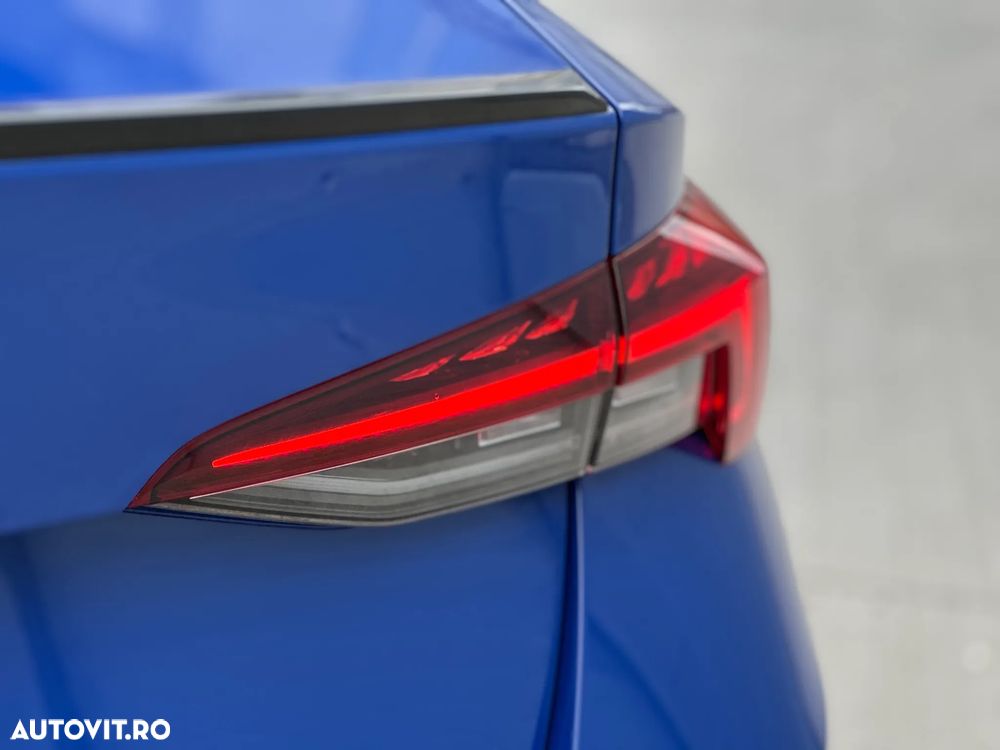 Skoda Octavia 2.0 TDI DSG Sportline - 12