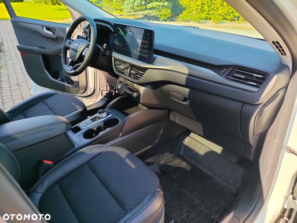 Ford Kuga - 13