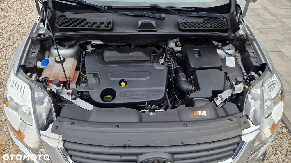 Ford Kuga 2.0 TDCi 2x4 Champions Edition - 36