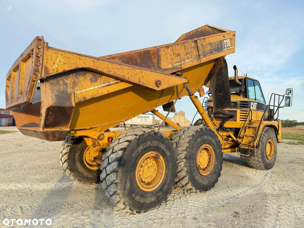 Caterpillar 730 - 4