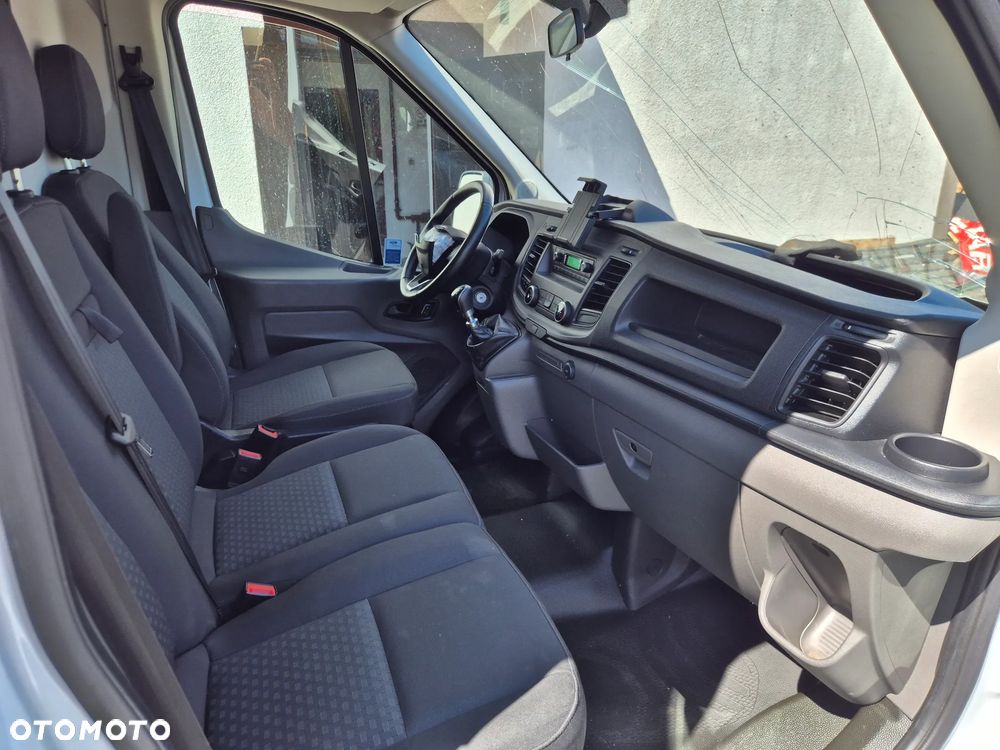 Ford Transit - 15