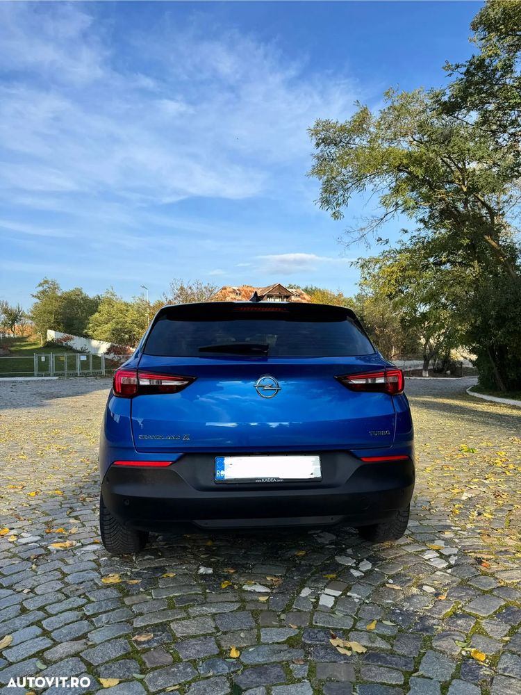Opel Grandland X 1.2 Turbo START/STOP Design Line - 6