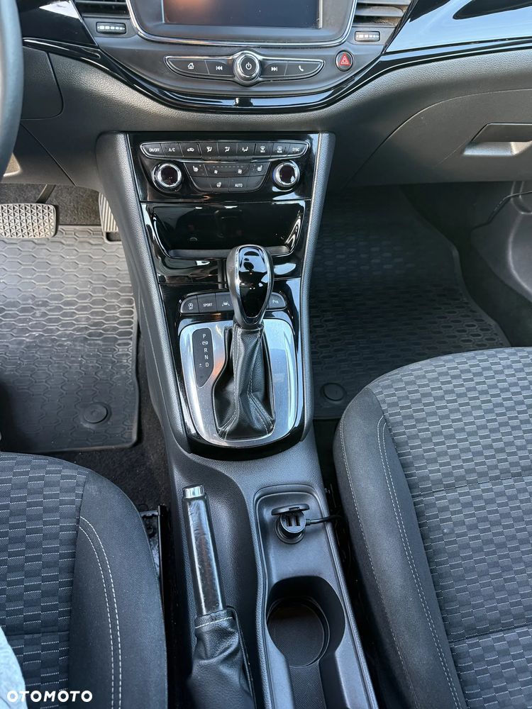Opel Astra 1.4 T Dynamic S&S - 10