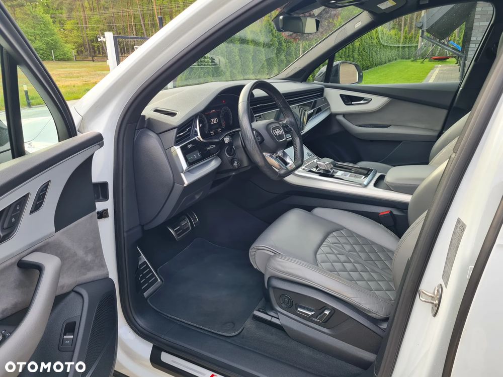 Audi Q7 - 8