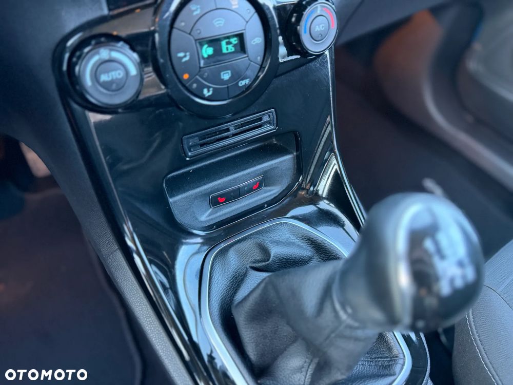 Ford Fiesta 1.0 EcoBoost Titanium - 27