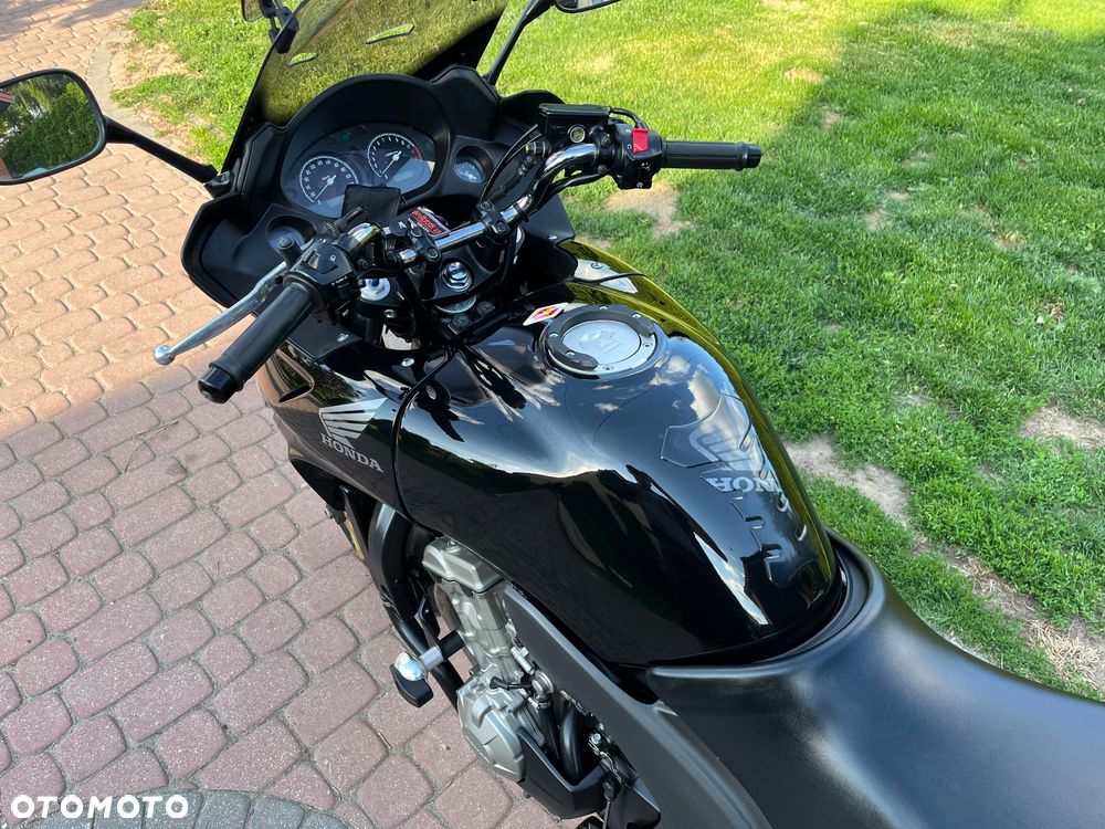 Honda CBF - 33