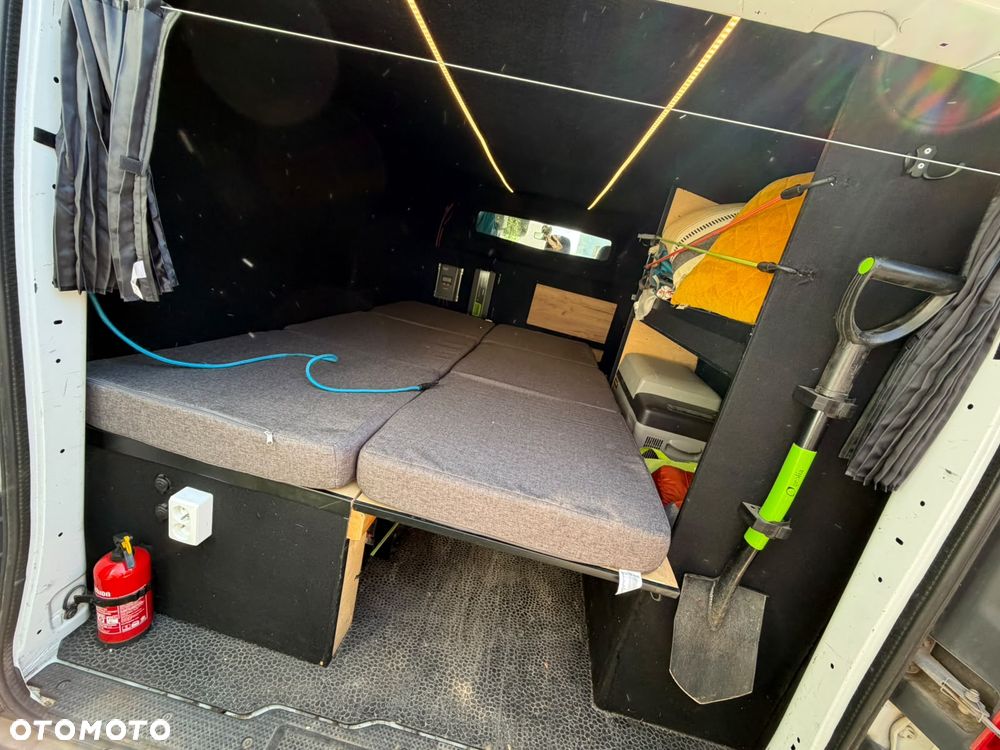 Renault Trafic - 12