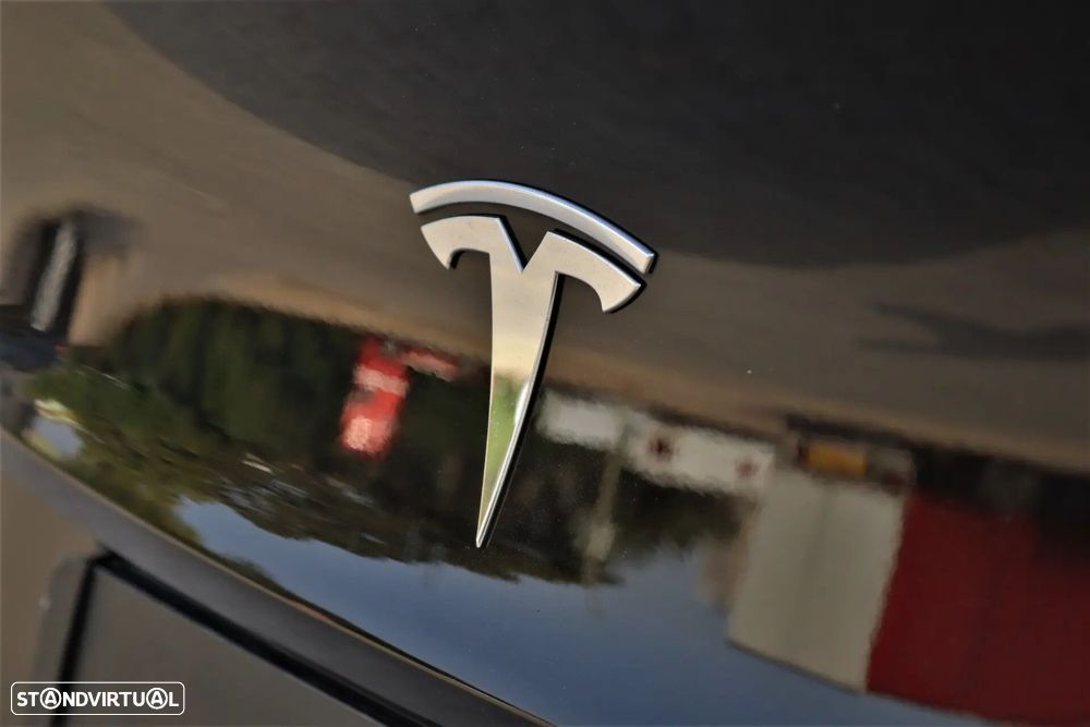 Tesla Model 3 Standard Range Plus RWD - 24