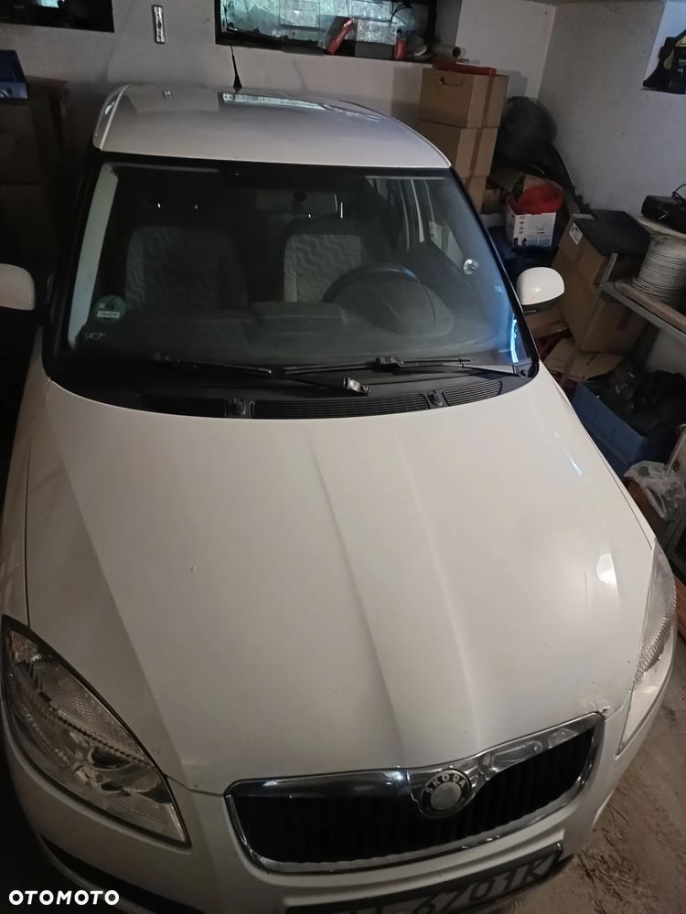 Skoda Fabia 2008 photo 4