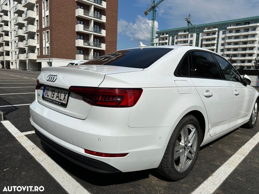 Audi A4 2.0 TDI S tronic Design - 4