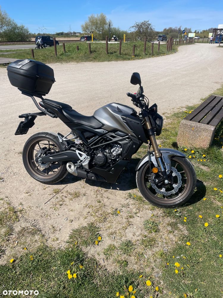 Honda CB - 2