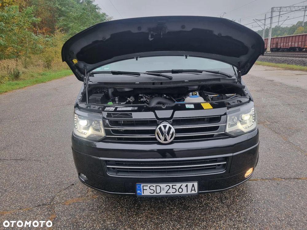 Volkswagen Caravelle - 35