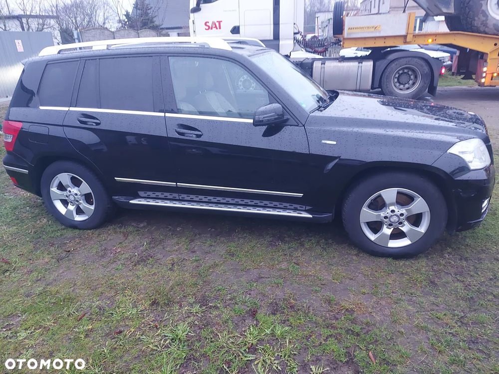 Mercedes-Benz GLK 220 CDI DPF 4Matic BlueEFFICIENCY 7G-TRONIC - 2