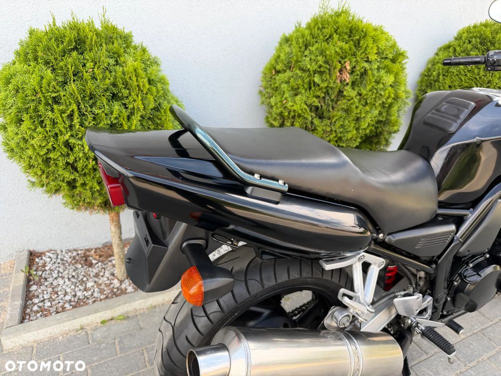 Yamaha FZS - 23