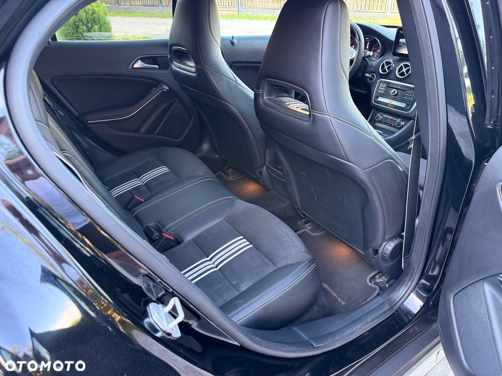 Mercedes-Benz GLA 180 7G-DCT AMG Line - 6
