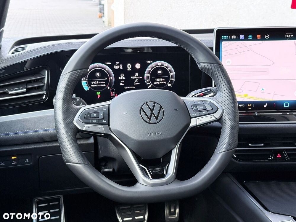 Volkswagen Passat Variant 2.0 TDI SCR R-Line DSG - 28