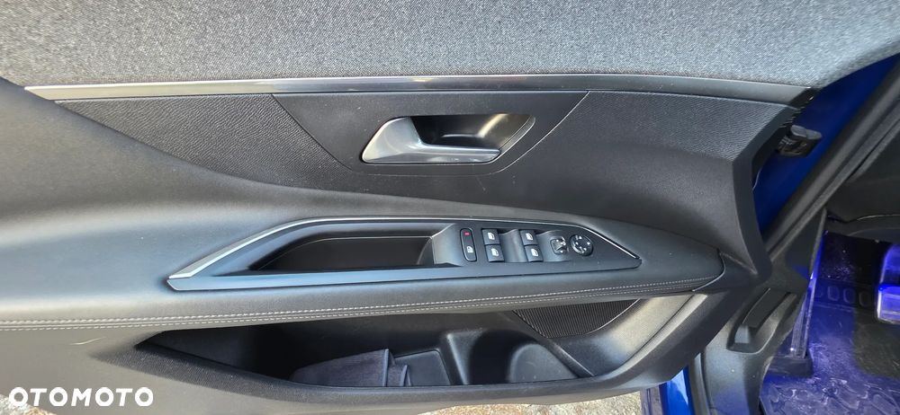 Peugeot 3008 1.5 BlueHDi Allure S&S - 26