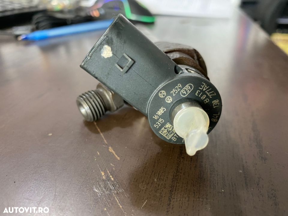 Injector 2.0 TDI 04L130277AE - 1