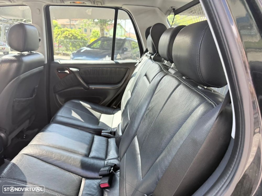 Mercedes-Benz ML 270 - 16