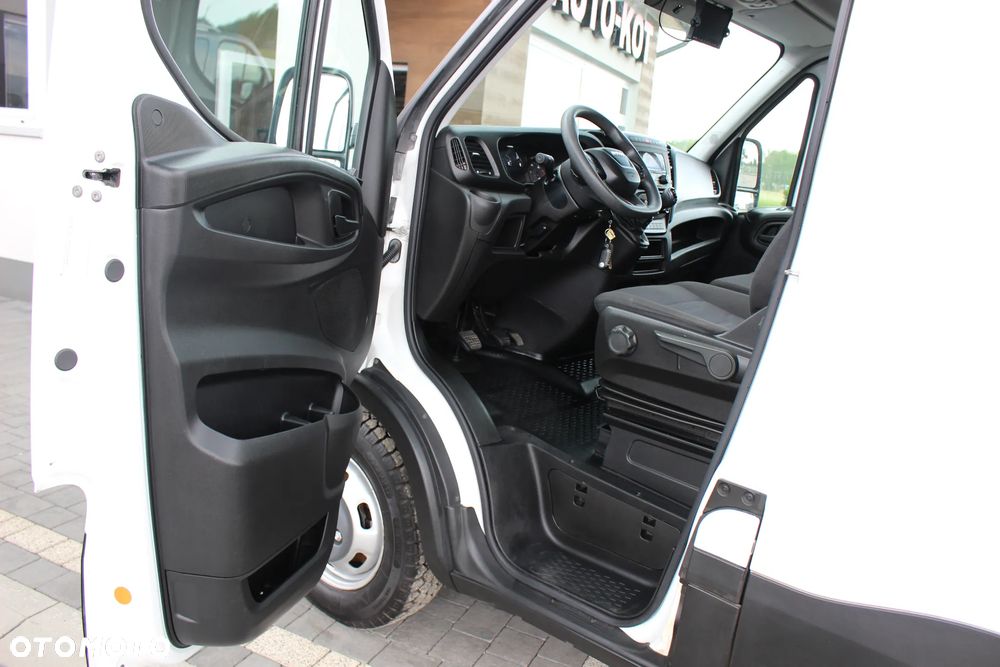 Iveco DAILY 35C14 *140 KM*/L4H2 *LONG*/ KLIMA/ MANUAL  /*SERWIS FR*/ STAN IDEALNY / - 3
