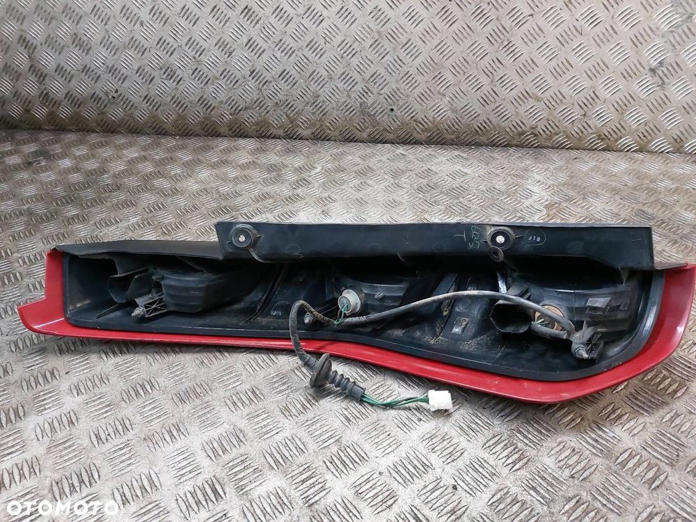 LAMPA PRAWY TYŁ X-TRAIL II T31 EUROPA - 2