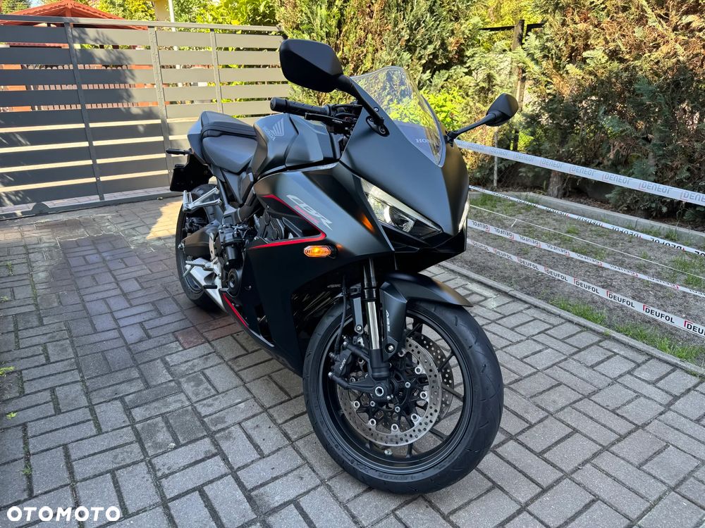 Honda CBR - 1