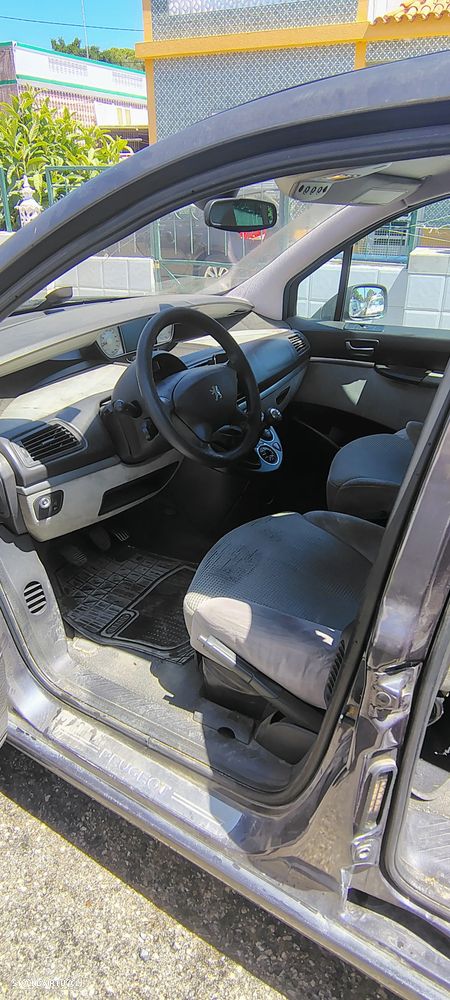 Peugeot 807 2.2 HDi Navteq - 8