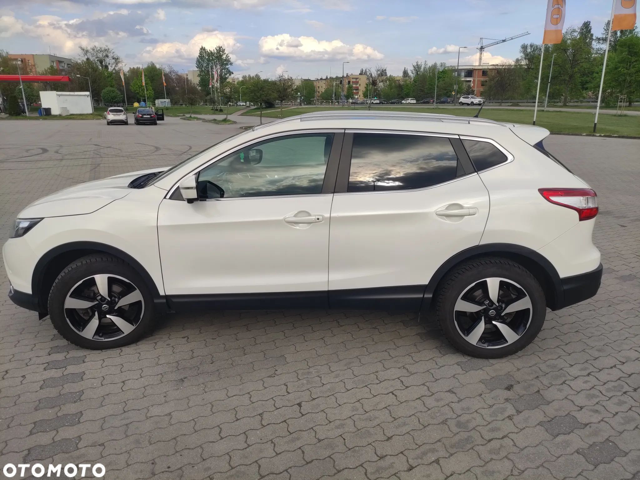 Nissan Qashqai 1.5 dCi N-Connecta EU6 - 1
