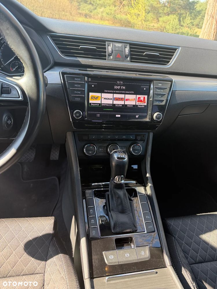 Skoda Superb 2.0 TDI 4x4 Ambition DSG - 14