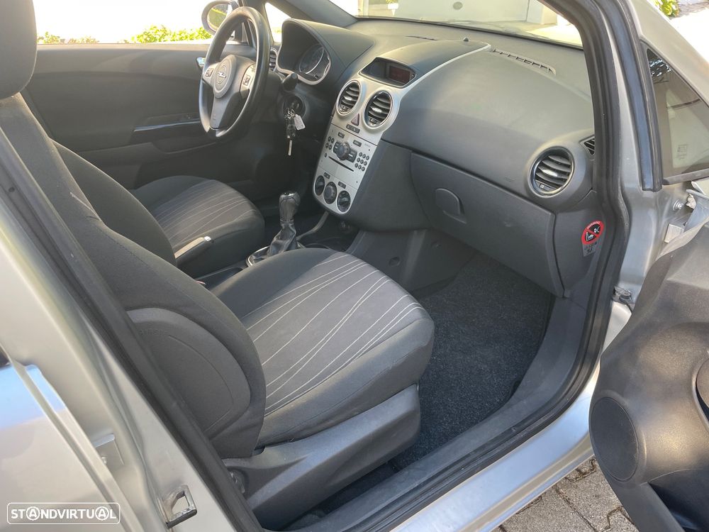 Opel Corsa - 20