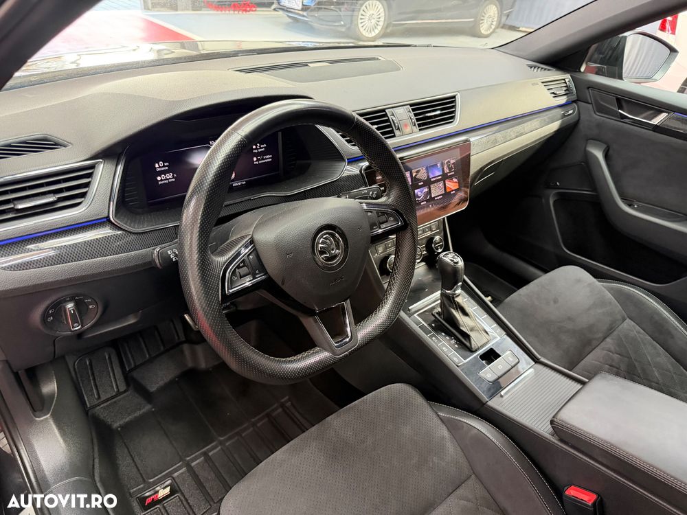Skoda Superb 2.0 TDI DSG 4X4 Sportline - 12