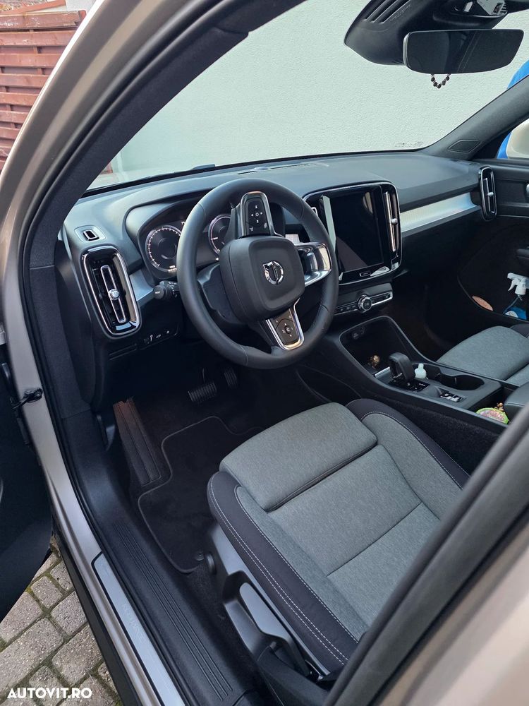 Volvo XC 40 Recharge T4 Twin Engine AT7 Inscription Expression - 4