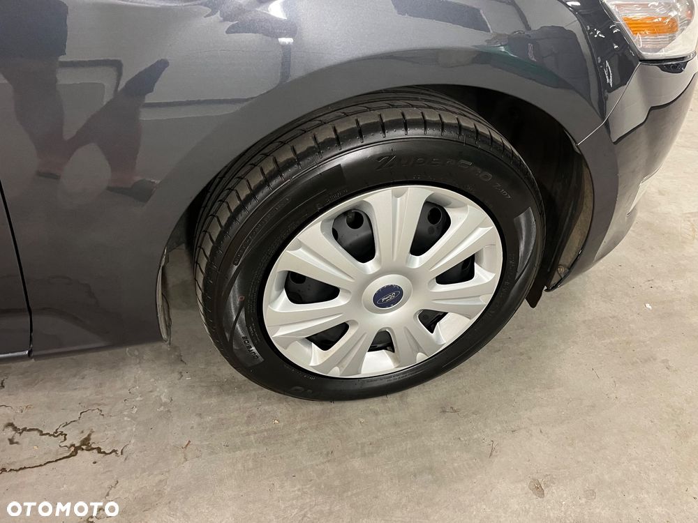 Ford Mondeo - 24