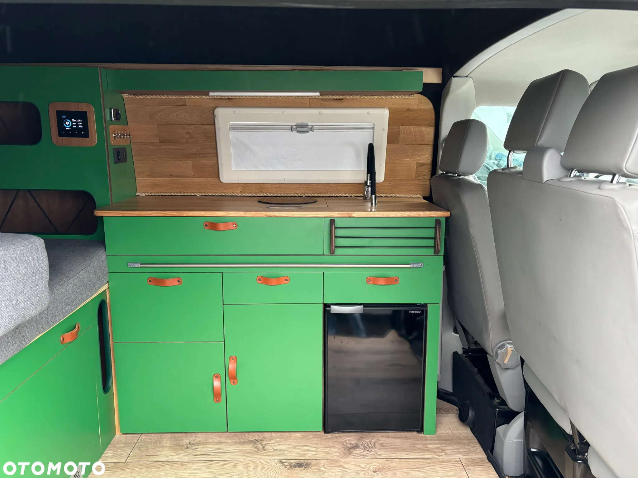 Volkswagen T5 Kamper, Automat, Hak, Zabudowa - 18