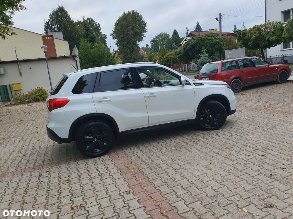 Suzuki Vitara 1.4 Boosterjet Premium 4WD - 29