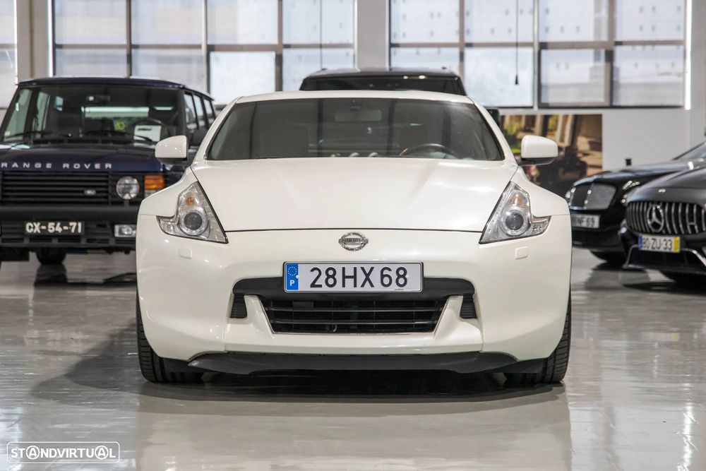 Nissan 370 Z Standard - 2