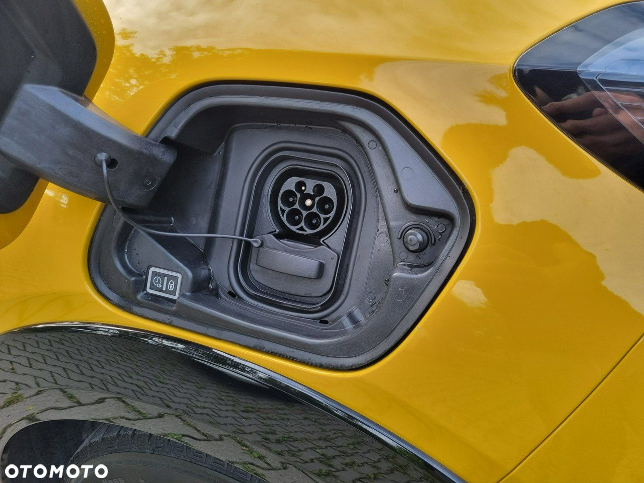 Peugeot 208 - 10