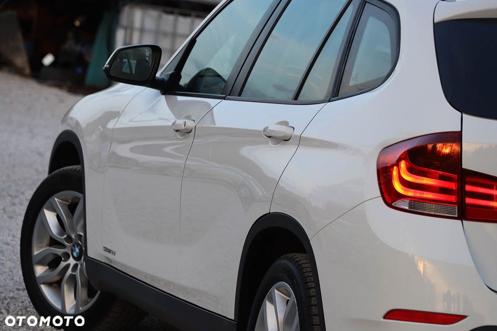 BMW X1 sDrive18d xLine - 16