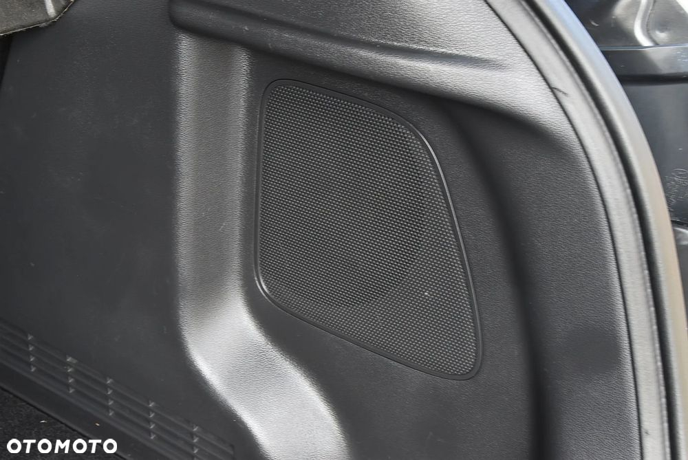 Hyundai Kona - 17