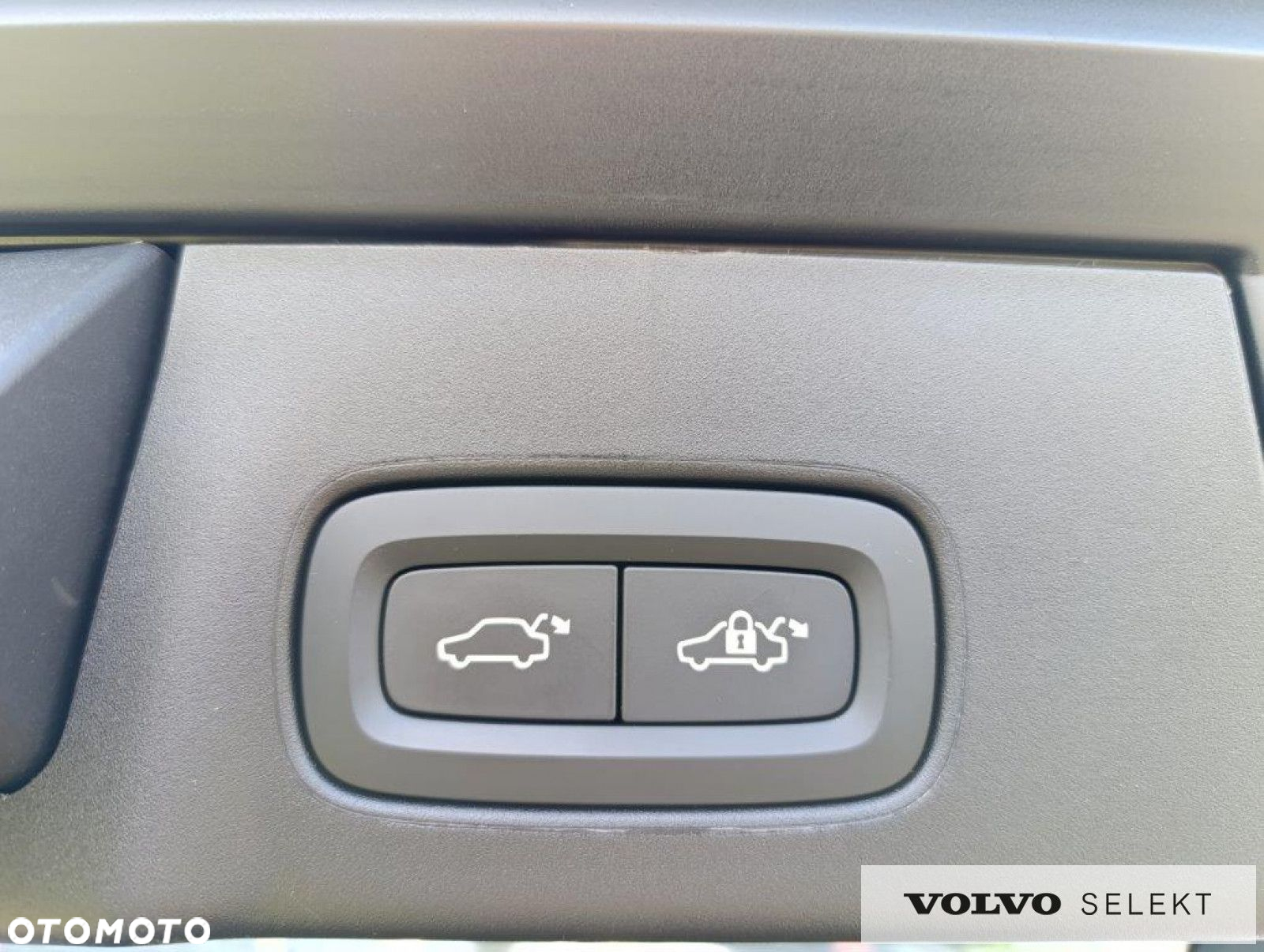 Volvo V90 Cross Country - 33