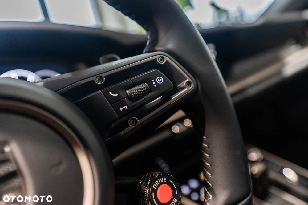 Porsche 911 Turbo S - 16