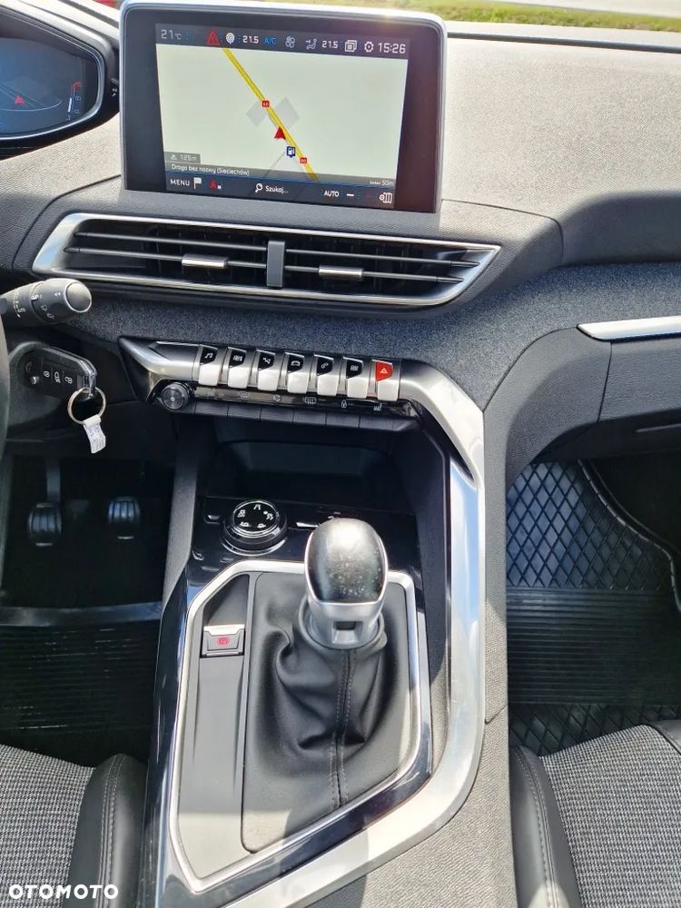 Peugeot 3008 PureTech 130 Stop & Start GPF Allure Business-Paket - 33