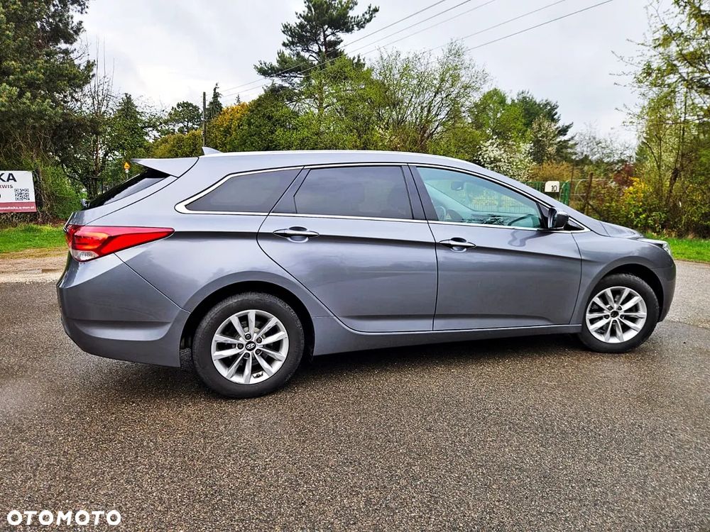 Hyundai i40 Kombi blue 1.7 CRDi Family - 10