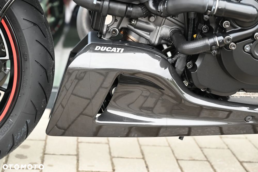Ducati Diavel - 36