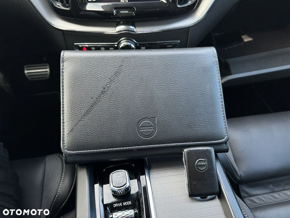 Volvo XC 60 D4 R-Design - 34