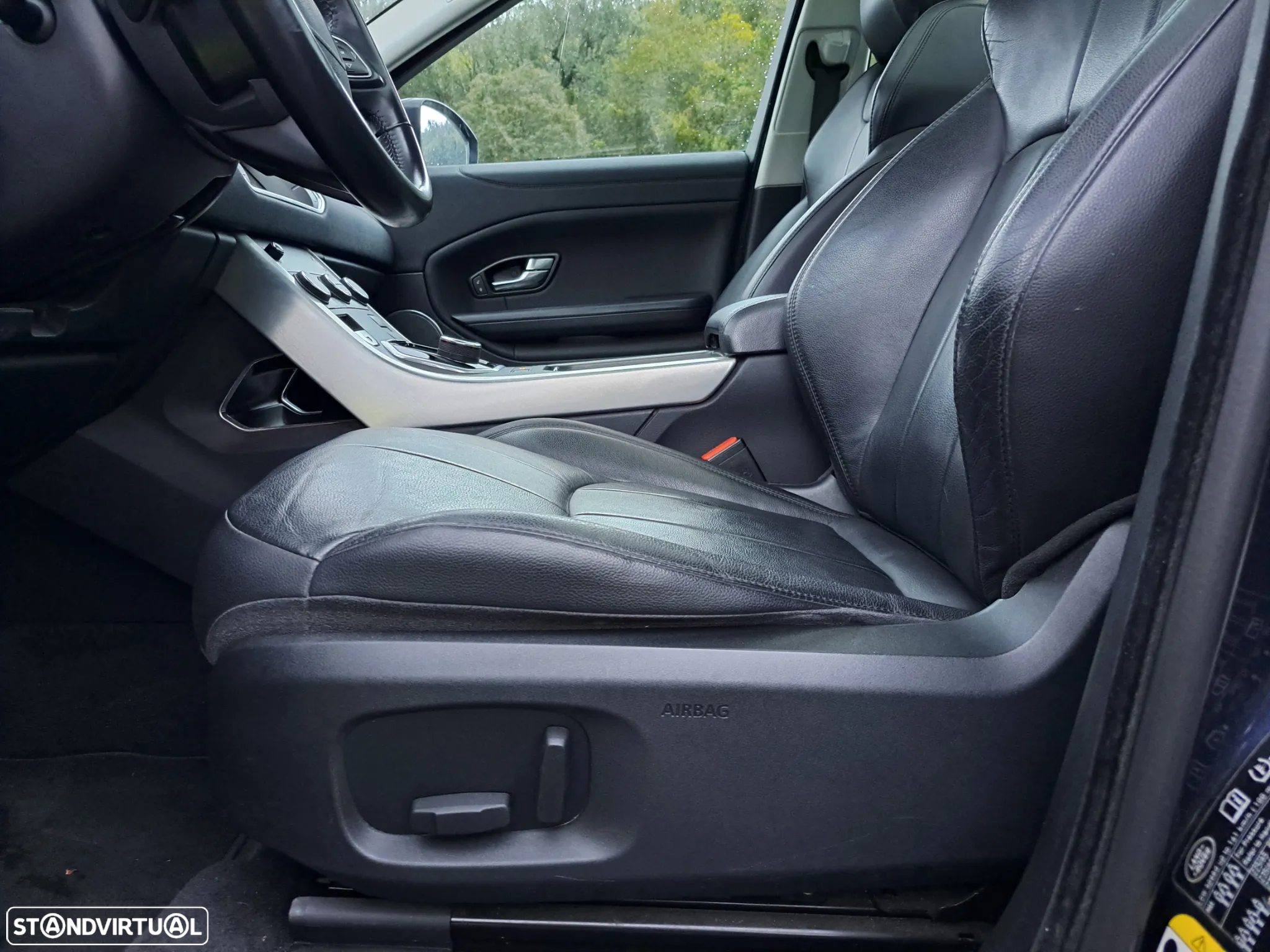 Land Rover Range Rover Evoque 2.0 D180 AWD Auto - 11